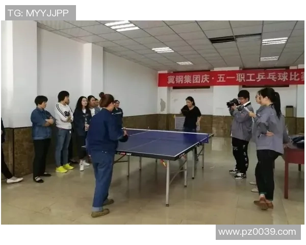 藏族足球球星奋勇拼搏展现草原儿女坚韧与豪情